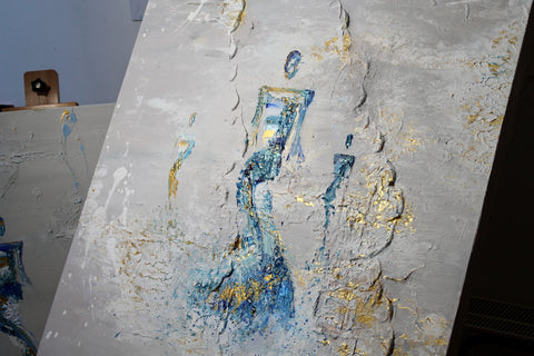 Central detail of SOUL III by Marjolein Marx, highlighting the abstract female form surrounded by textured gold and blue tones.
